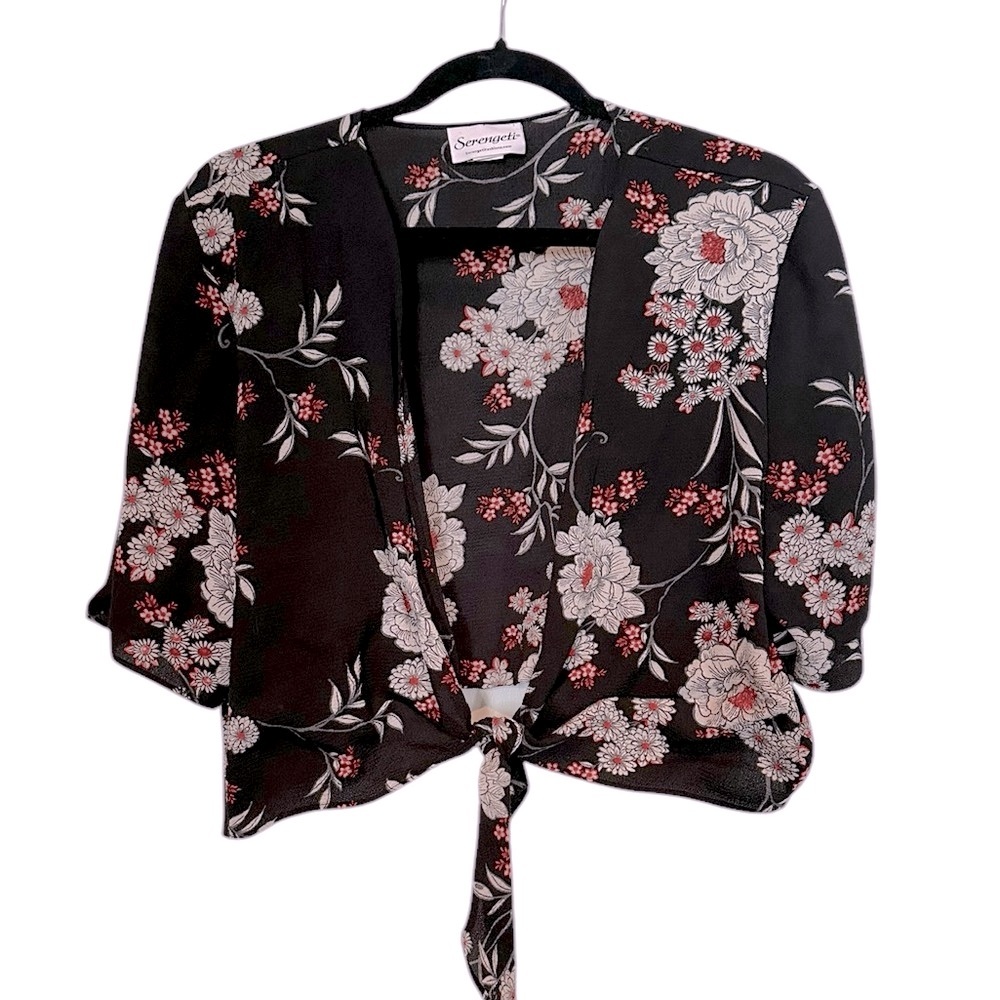 SERENGETI black red whit floral short sleeve tie front bolero style shirt sz 1X